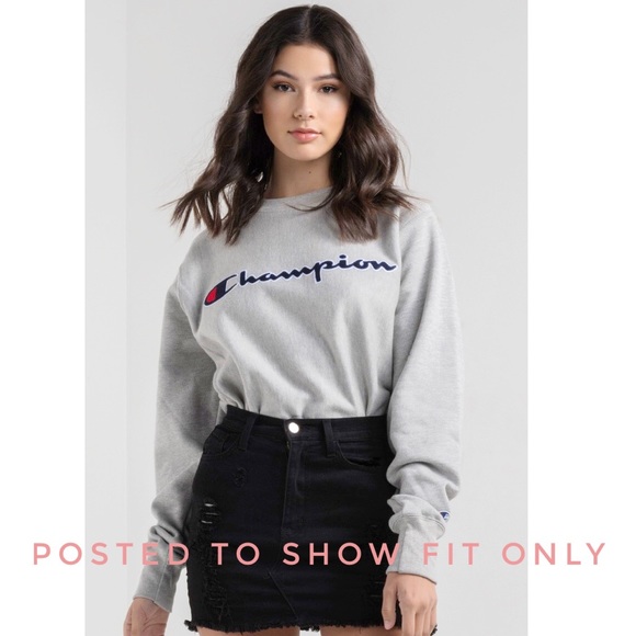 Champion Reverse Weave Chenille Logo Grey Crewneck - Picture 8 of 8